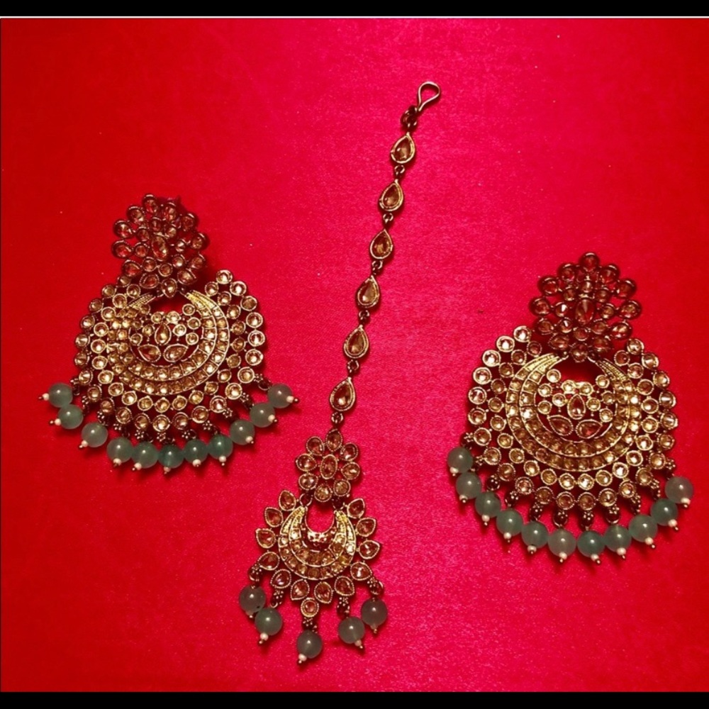 **CLOSE OUT- Final Items** bridal Bollywood bridal jewelry polki Tikka set
